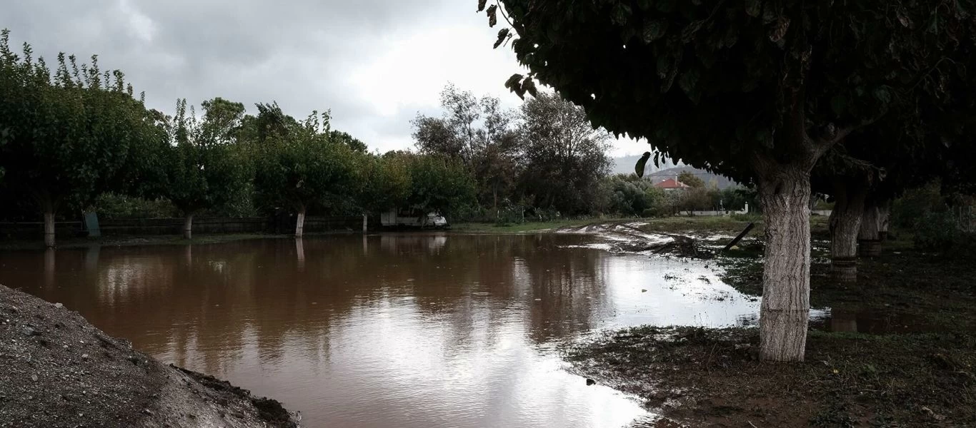 Προ των πυλών η κακοκαιρία - Οι Αρχές καλούν τους κατοίκους του Αχλαδιού να εκκενώσουν την περιοχή